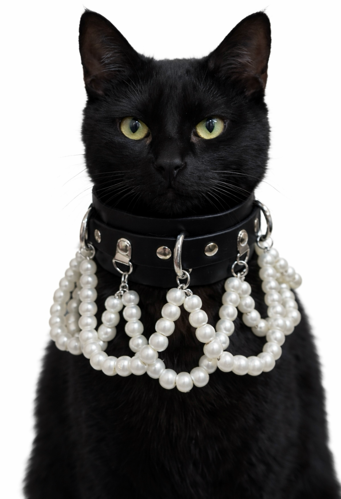 LEATHER PEARL CHOKER