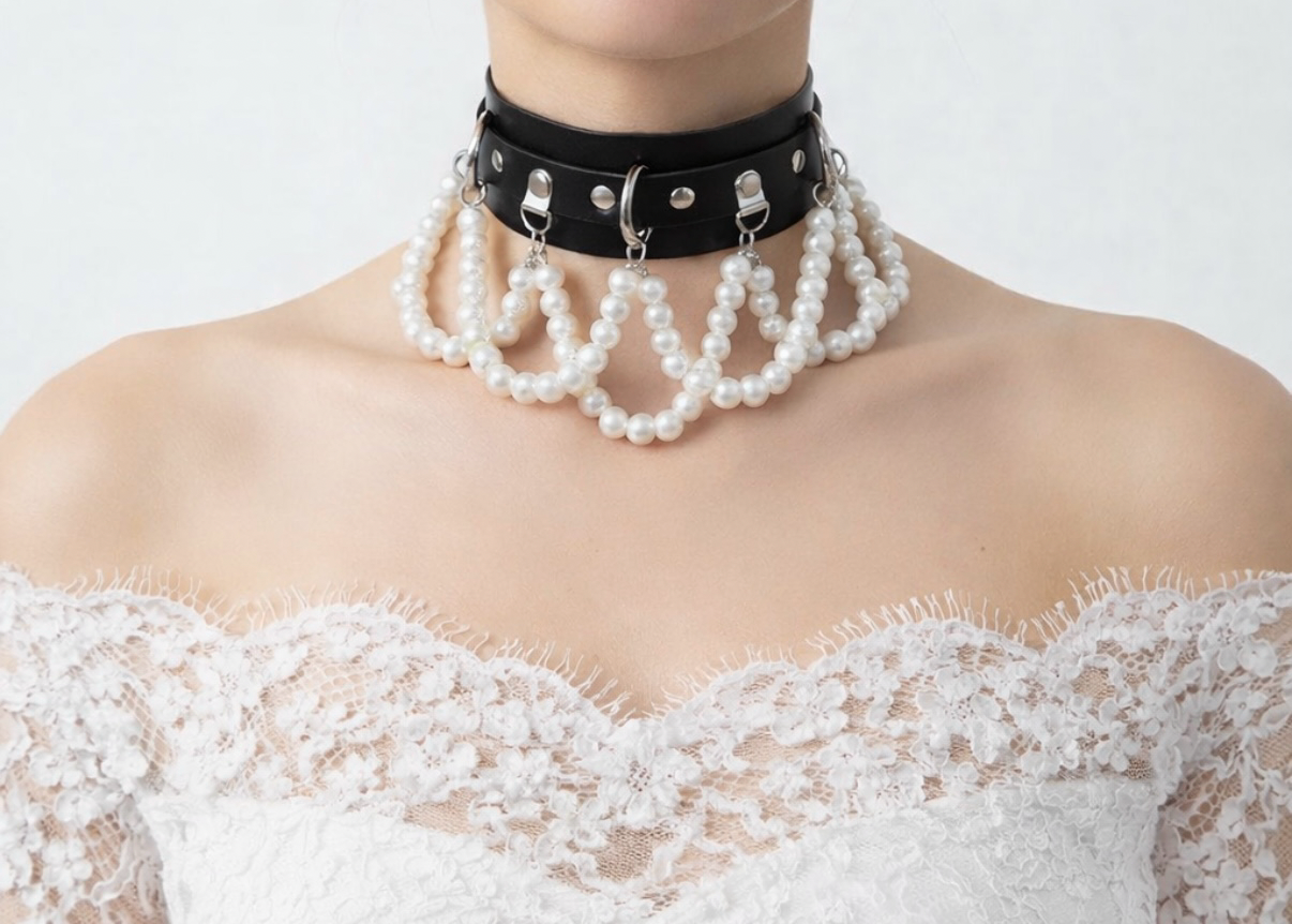 LEATHER PEARL CHOKER