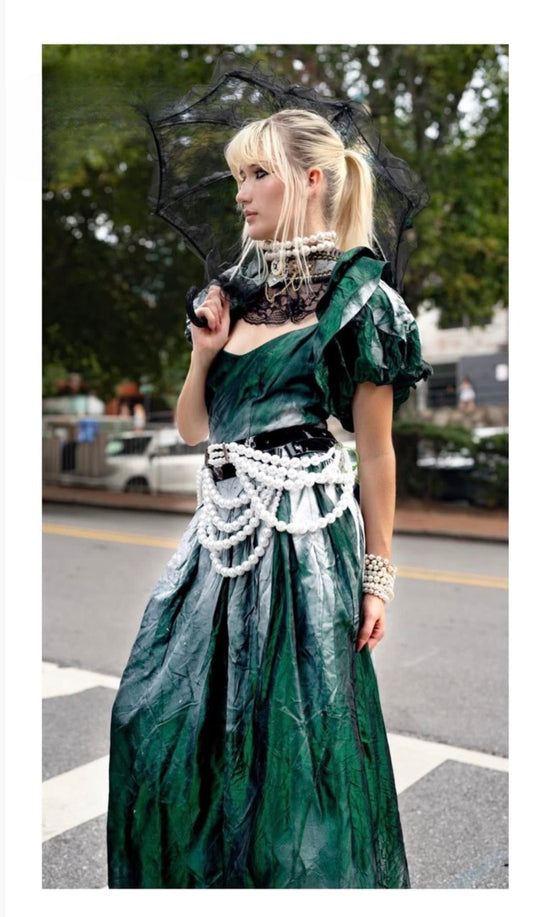 ART WEAR GOWN | GREEN IVY
