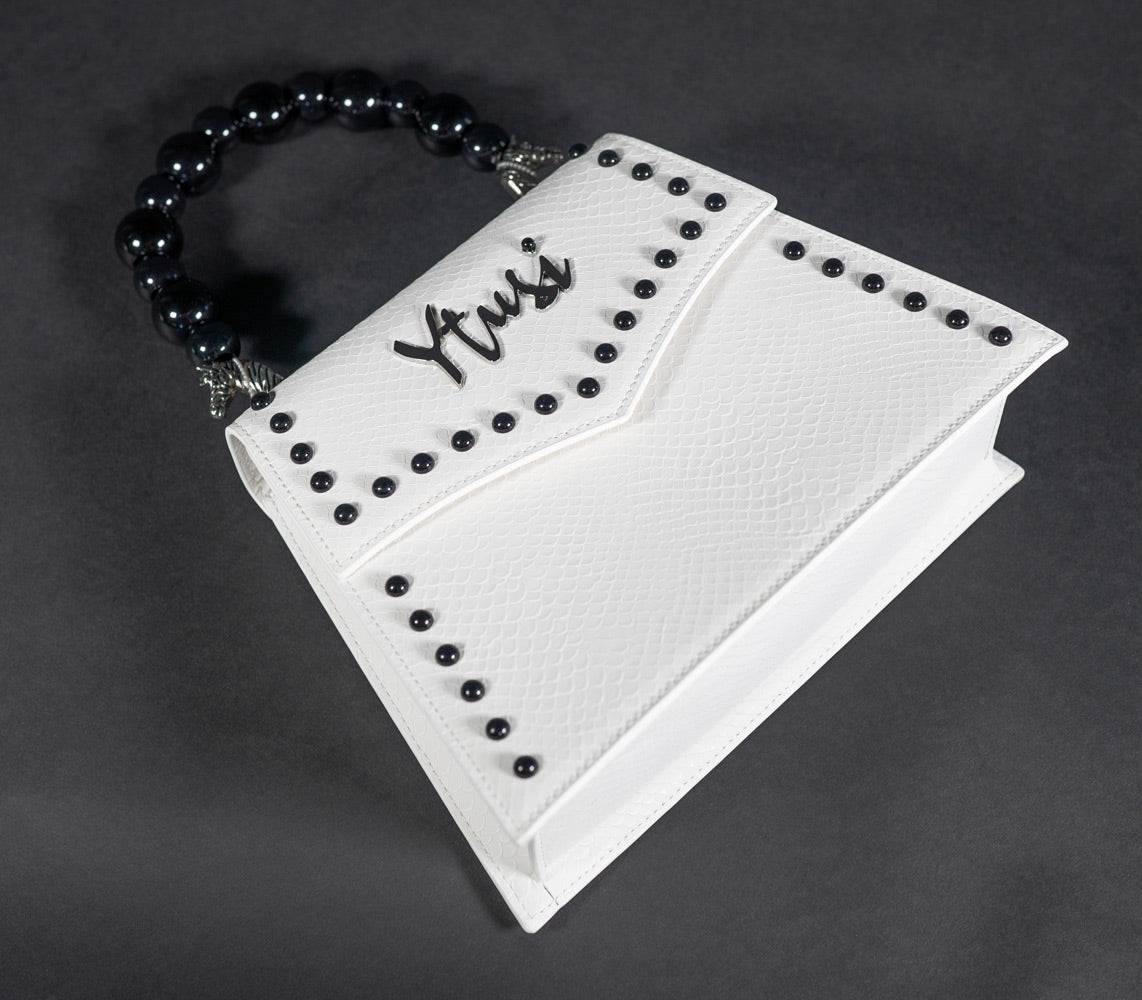 PEARLA HANDBAG | WHITE SNAKE, BLACK PEARL HANDLE